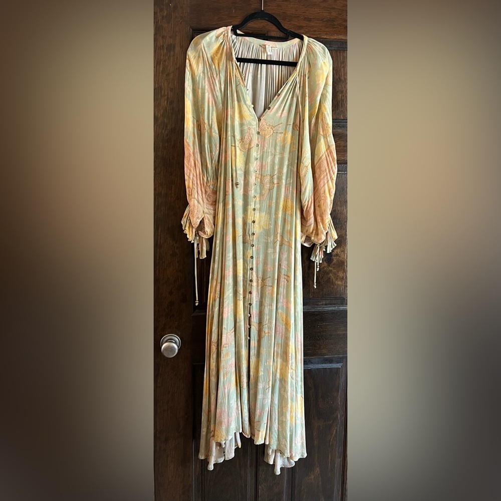 I Only Worn This Once And It Doesn’t Quite Fir Me… - image 4